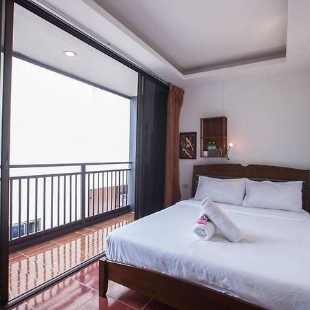 Kamala Bay Inn Εξωτερικό φωτογραφία