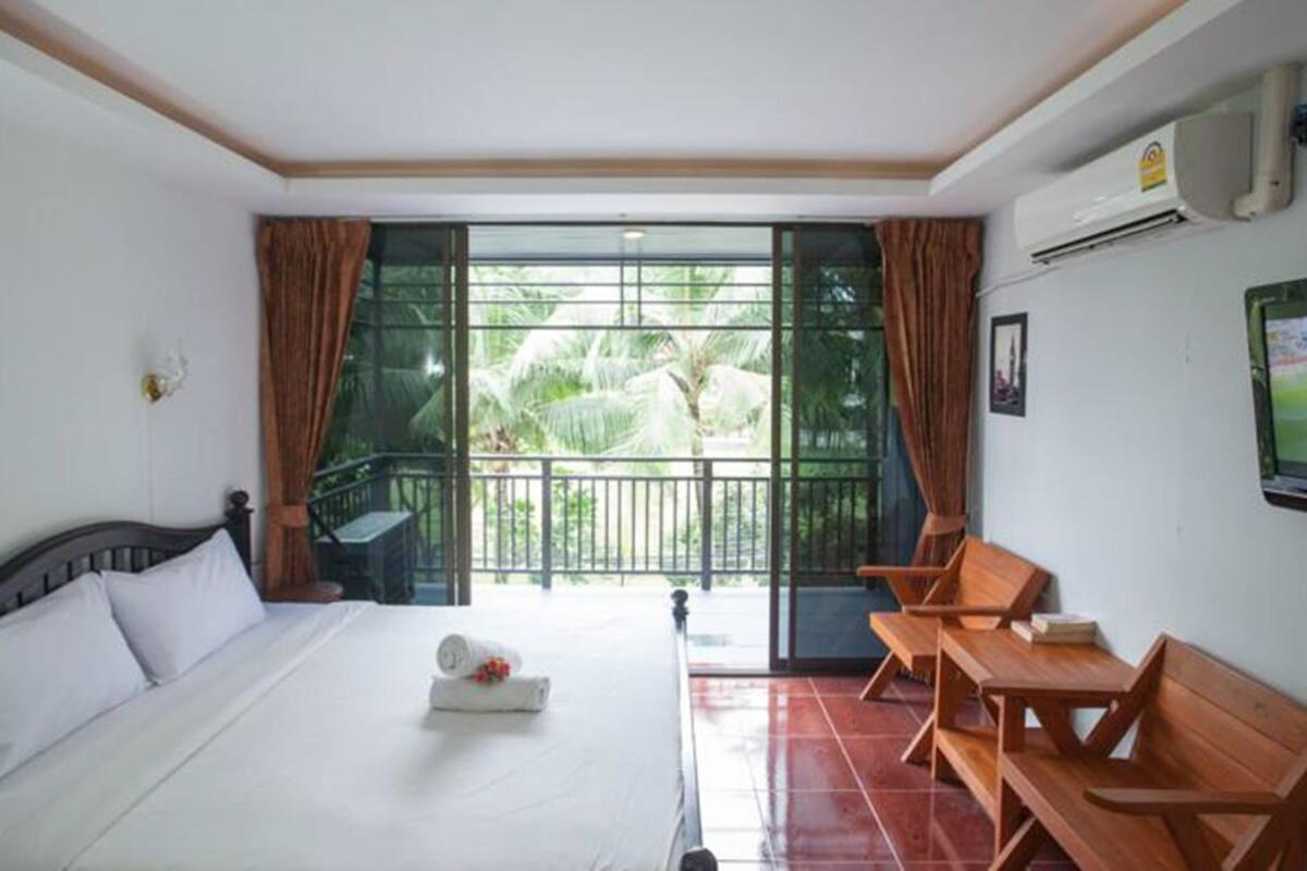 Kamala Bay Inn Εξωτερικό φωτογραφία